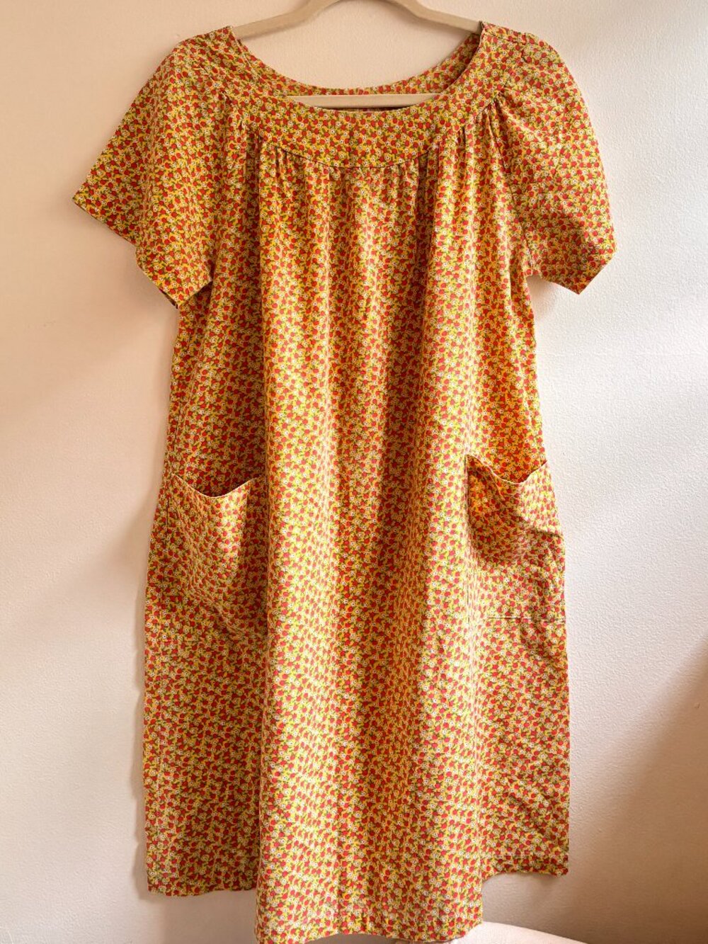 Vintage housedress / apron dress / feed sack–inspired floral day dress - garden